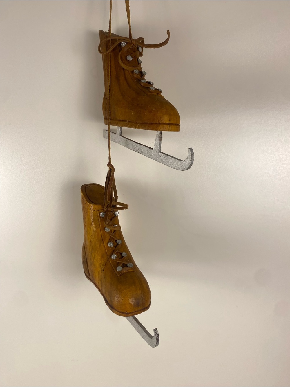Wooden Carved Rustic Ice Skate Ornament Christmas Winter6”x7”